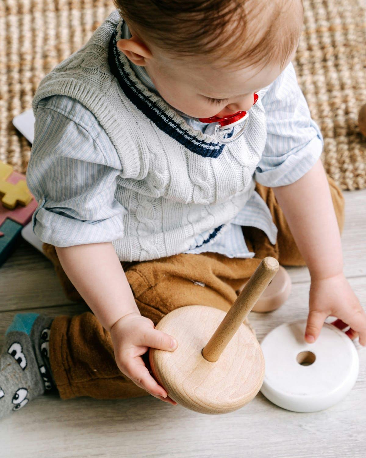 30 idées cadeaux pour un bébé de 1 an, inspiration Montessori