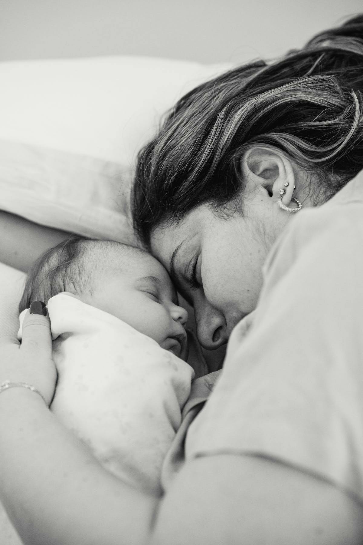 11 idées cadeaux que souhaiterait vraiment recevoir une jeune maman